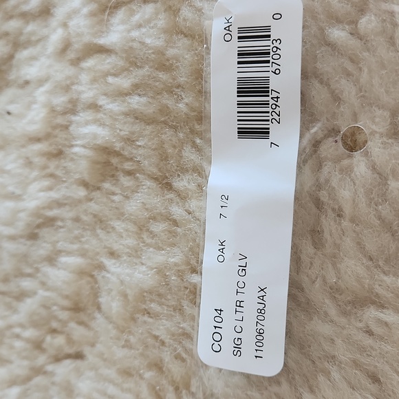 NWT Coach Signature Jacquard and Oak Brown Leather Tech Gloves ๐ค๐งค๐ - Picture 14 of 16